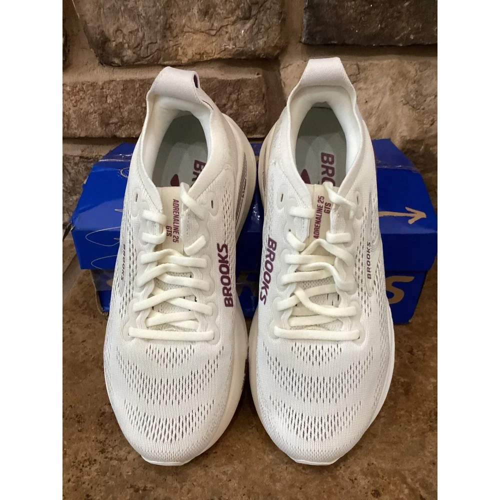 Brooks Adrenaline GTS 25 Womens Size 7.5 Coconut Argyle Running Shoes New